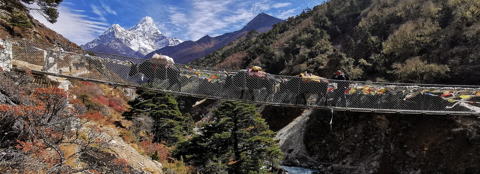 Everest Base Camp Luxury Trek - <span class="font-light">8 days</span>