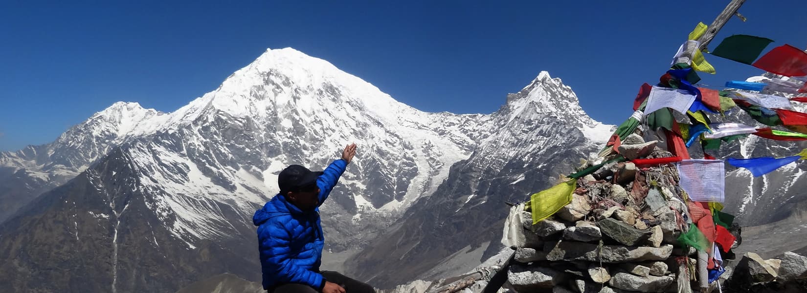 Langtang Valley Trek - <span class="font-light">10 days</span>